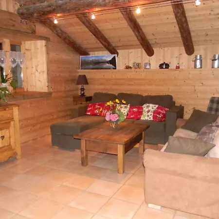 Facing Mont Blanc 公寓 *